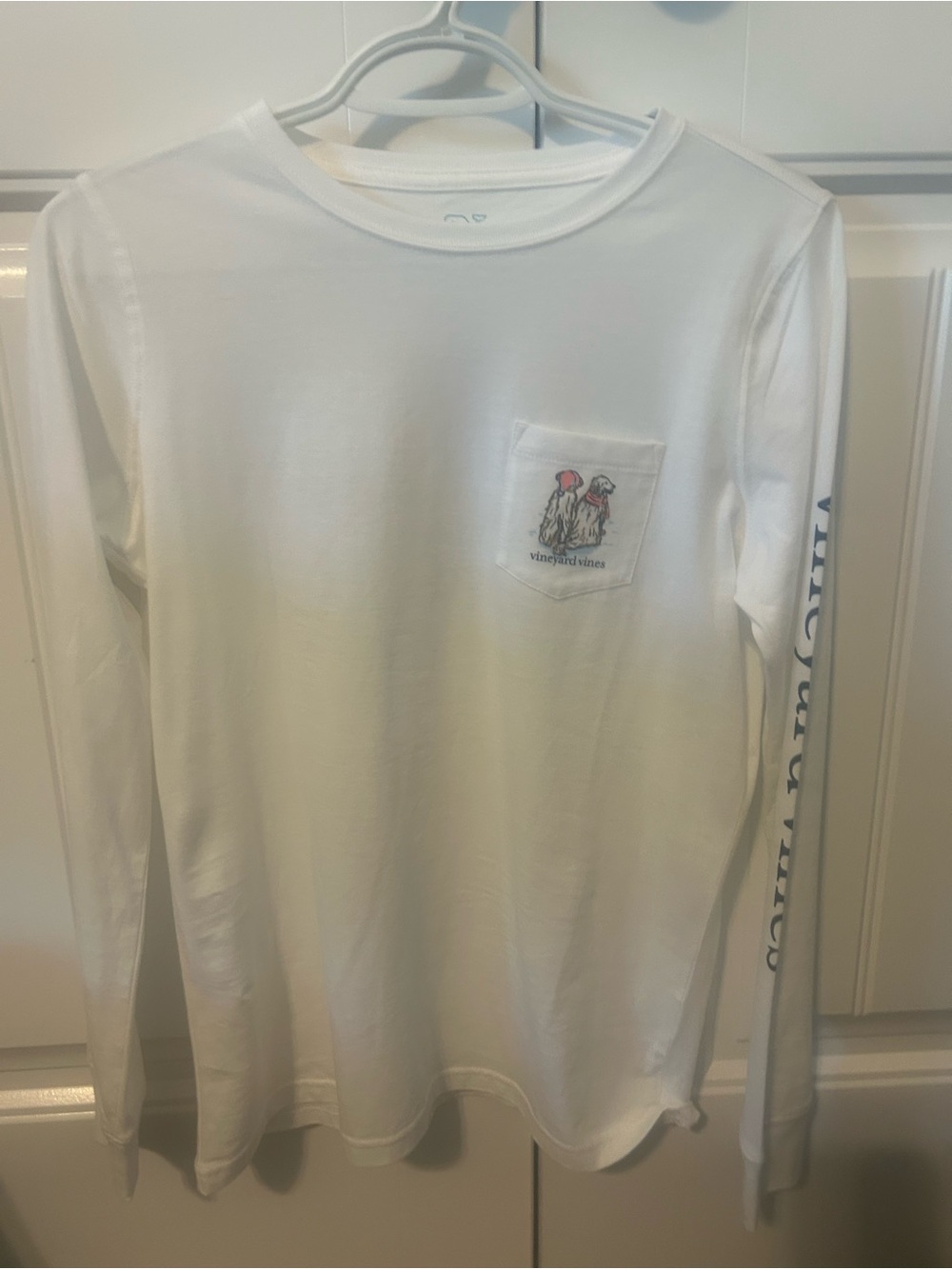 Vineyard Vines White Long-Sleeve Pocket Tee with Small Graphic